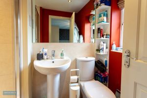 En-Suite- click for photo gallery